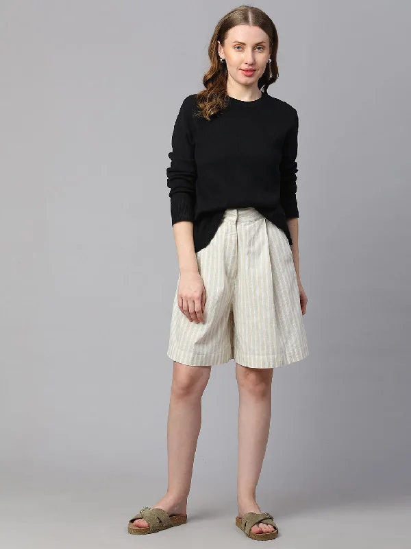 Booty shorts – Very short shorts that focus on accentuating the figure and providing maximum comfort.Booty shorts – Very short shorts that focus on accentuating the figure and providing maximum comfort.Women's Khaki Cotton Linen Regular Fit Shorts Booty shorts – Very short shorts that focus on accentuating the figure and providing maximum comfort.Booty shorts – Very short shorts that focus on accentuating the figure and providing maximum comfort.Women's Khaki Cotton Linen Regular Fit Shorts
