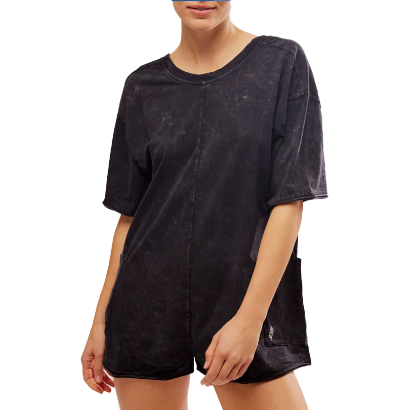 Paperbag waist shorts – Shorts with a gathered, elastic waist and often a belt, creating a relaxed and stylish fit.Paperbag waist shorts – Shorts with a gathered, elastic waist and often a belt, creating a relaxed and stylish fit.Women's Hot Shot Tee Romper Coddy Paperbag waist shorts – Shorts with a gathered, elastic waist and often a belt, creating a relaxed and stylish fit.Paperbag waist shorts – Shorts with a gathered, elastic waist and often a belt, creating a relaxed and stylish fit.Women's Hot Shot Tee Romper Coddy