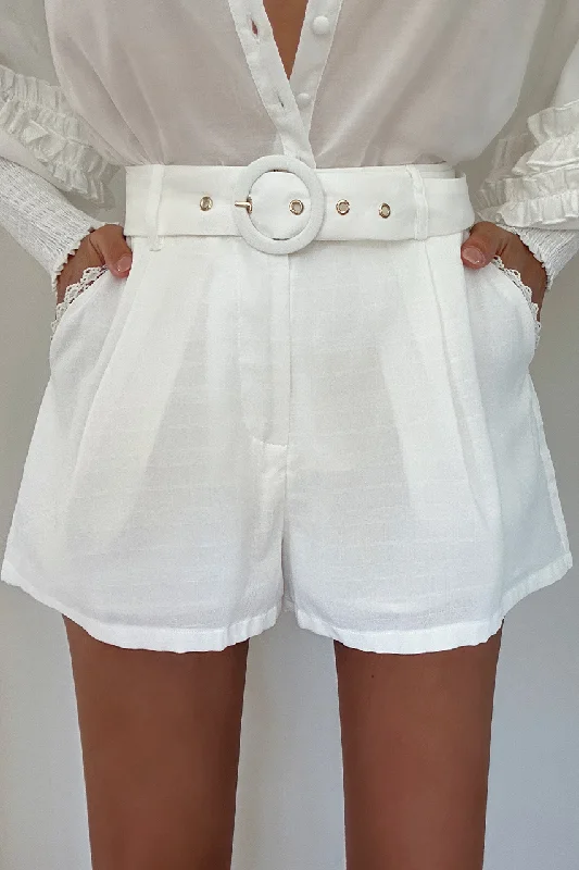 Velvet shorts – Luxurious, soft shorts made from velvet material, often worn for more festive or evening occasions.Velvet shorts – Luxurious, soft shorts made from velvet material, often worn for more festive or evening occasions.Marina Short - White Velvet shorts – Luxurious, soft shorts made from velvet material, often worn for more festive or evening occasions.Velvet shorts – Luxurious, soft shorts made from velvet material, often worn for more festive or evening occasions.Marina Short - White