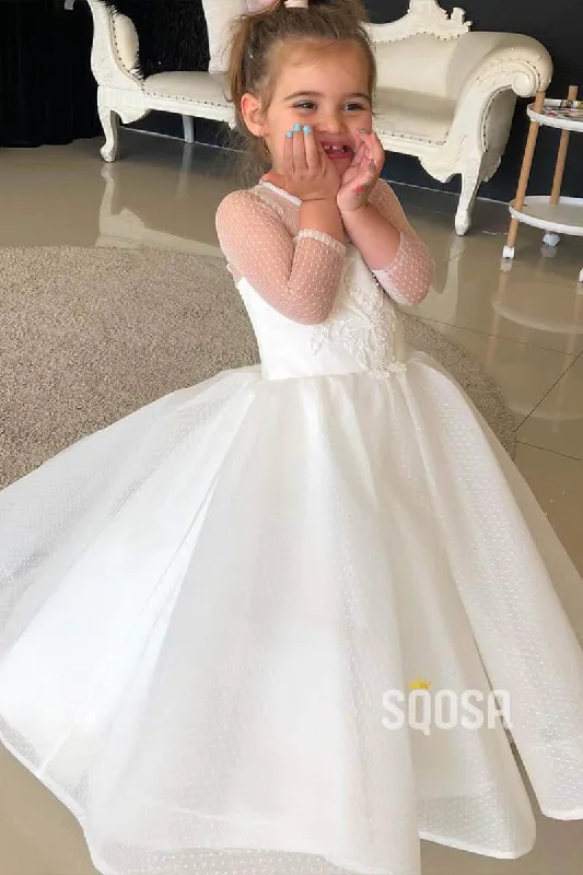 Halterneck dress – Dress with straps that tie around the neck, leaving the shoulders and back exposed.Halterneck dress – Dress with straps that tie around the neck, leaving the shoulders and back exposed.Ball Gown Illusion Long Sleeves Appliques Cute Flower Girl Dress QF0823