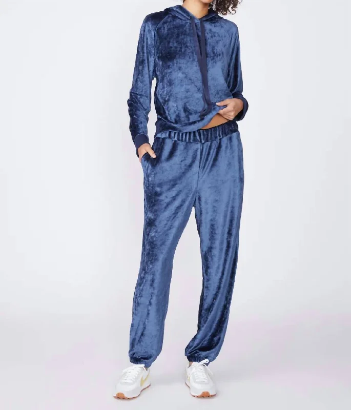 Palazzo trousers – Wide-leg trousers made from light, flowy fabric, often associated with a chic or bohemian look.Palazzo trousers – Wide-leg trousers made from light, flowy fabric, often associated with a chic or bohemian look.Bamboo Velour Sweatpant In Blue