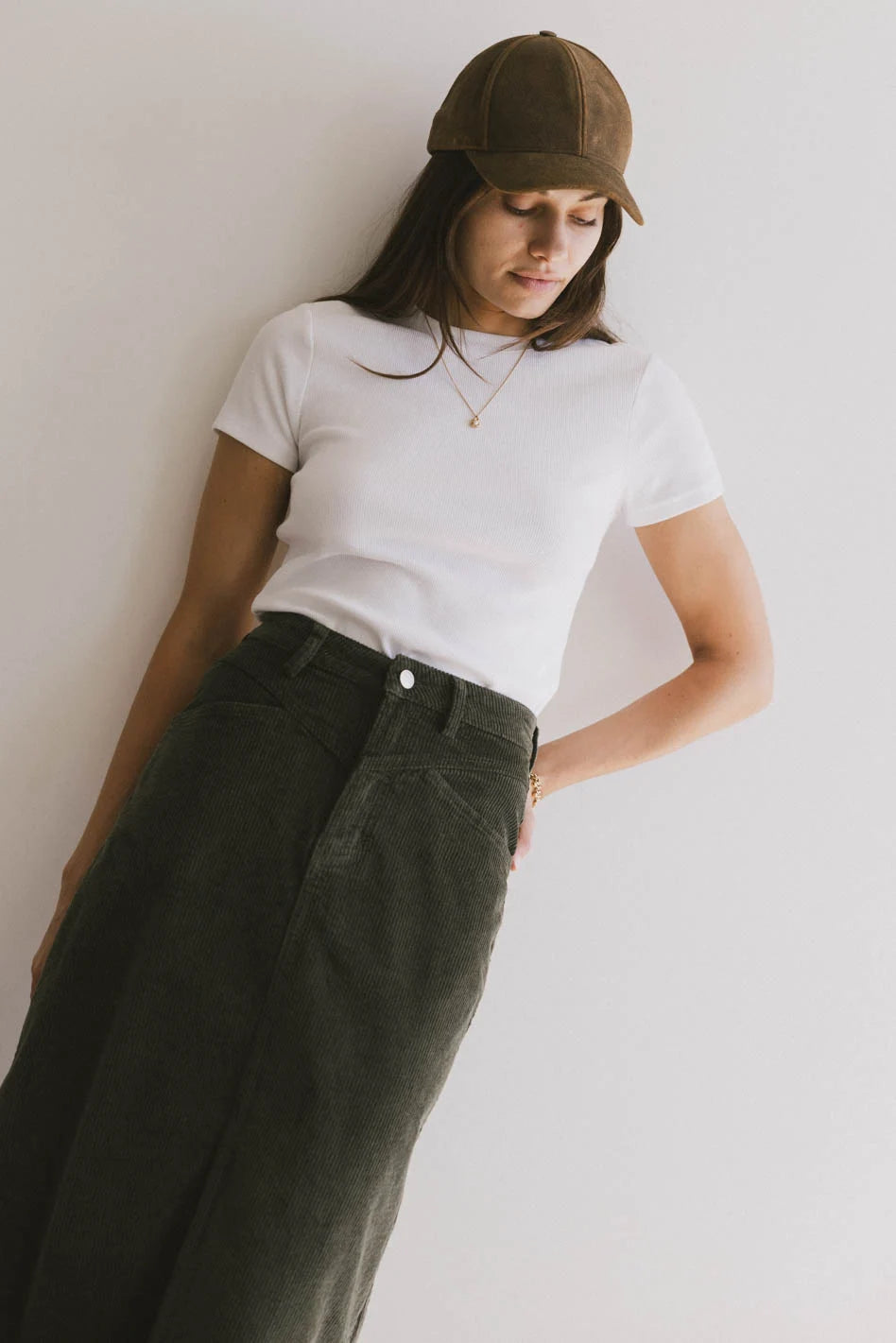 Boxy – Loose, straight cut with no shapingBoxy – Loose, straight cut with no shapingTara Ribbed Basic Tee in White Boxy – Loose, straight cut with no shapingBoxy – Loose, straight cut with no shapingTara Ribbed Basic Tee in White