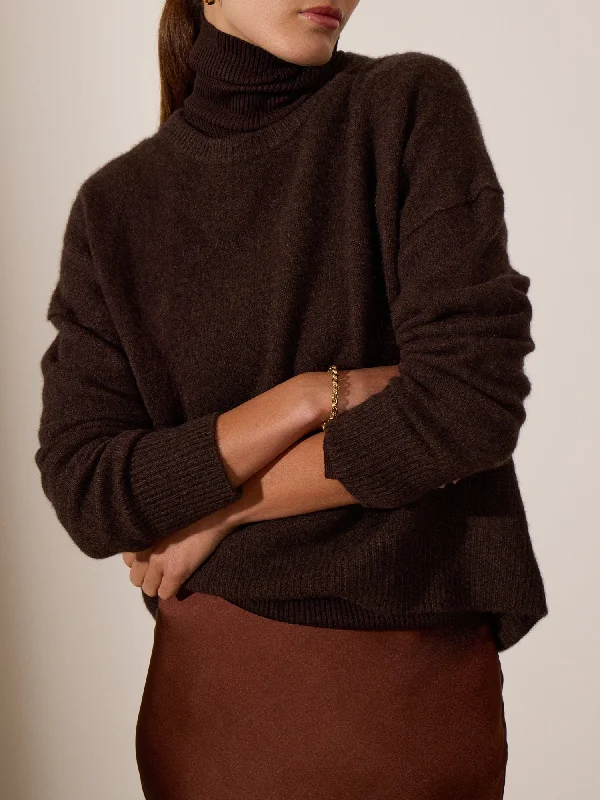Plaid/checkered – Sweater featuring a plaid or checkered patternPlaid/checkered – Sweater featuring a plaid or checkered patternThe Everyday Cashmere Bright Crew